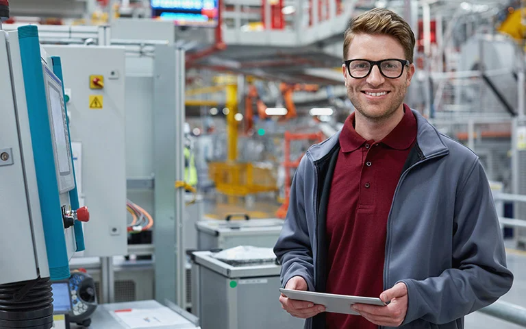 Career Success Simplified: Essential Skills for Navigating Any Workplace